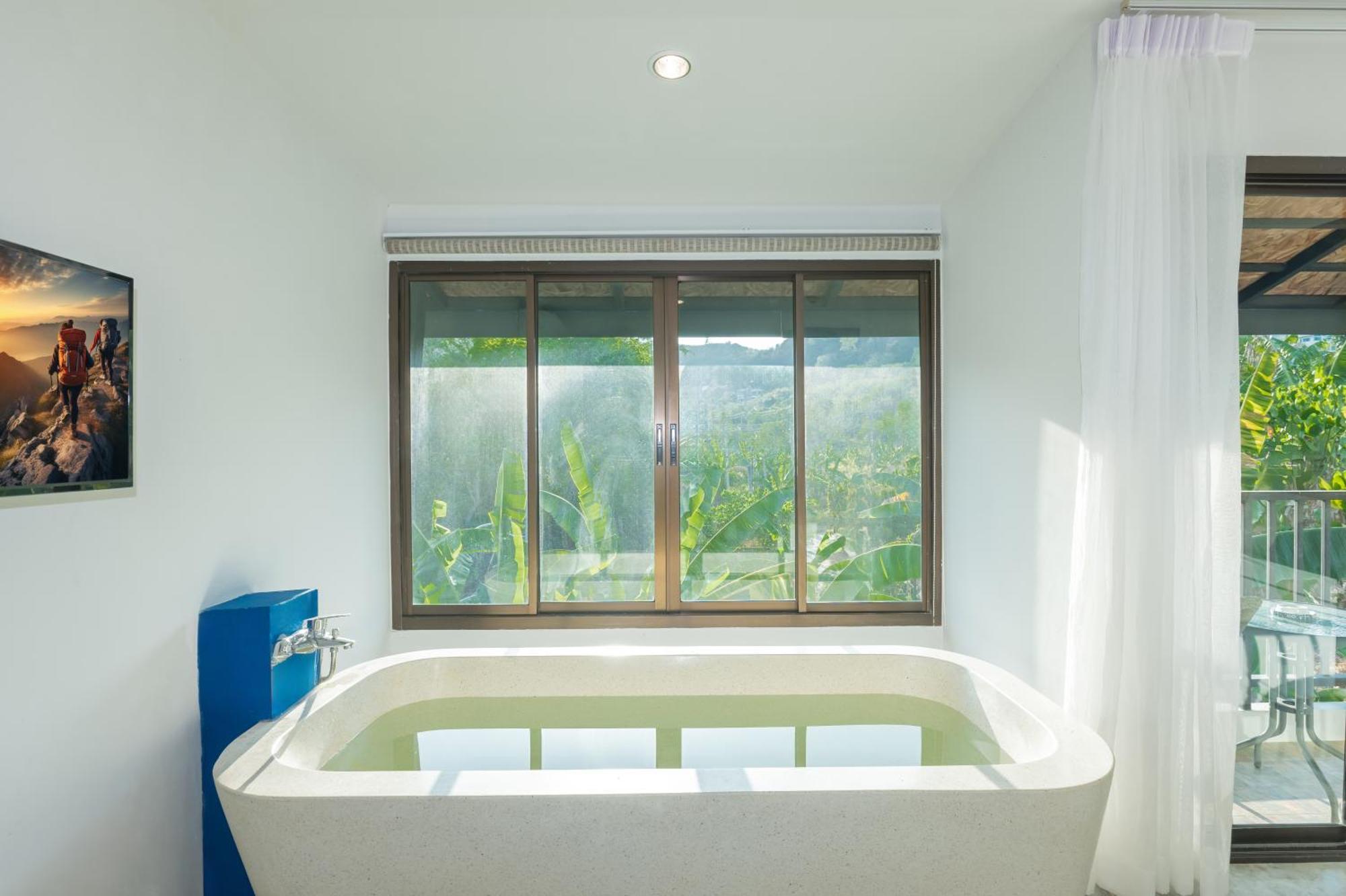 Kraam Silhouette Hotel And Cafe Phuket Chalong Exterior foto