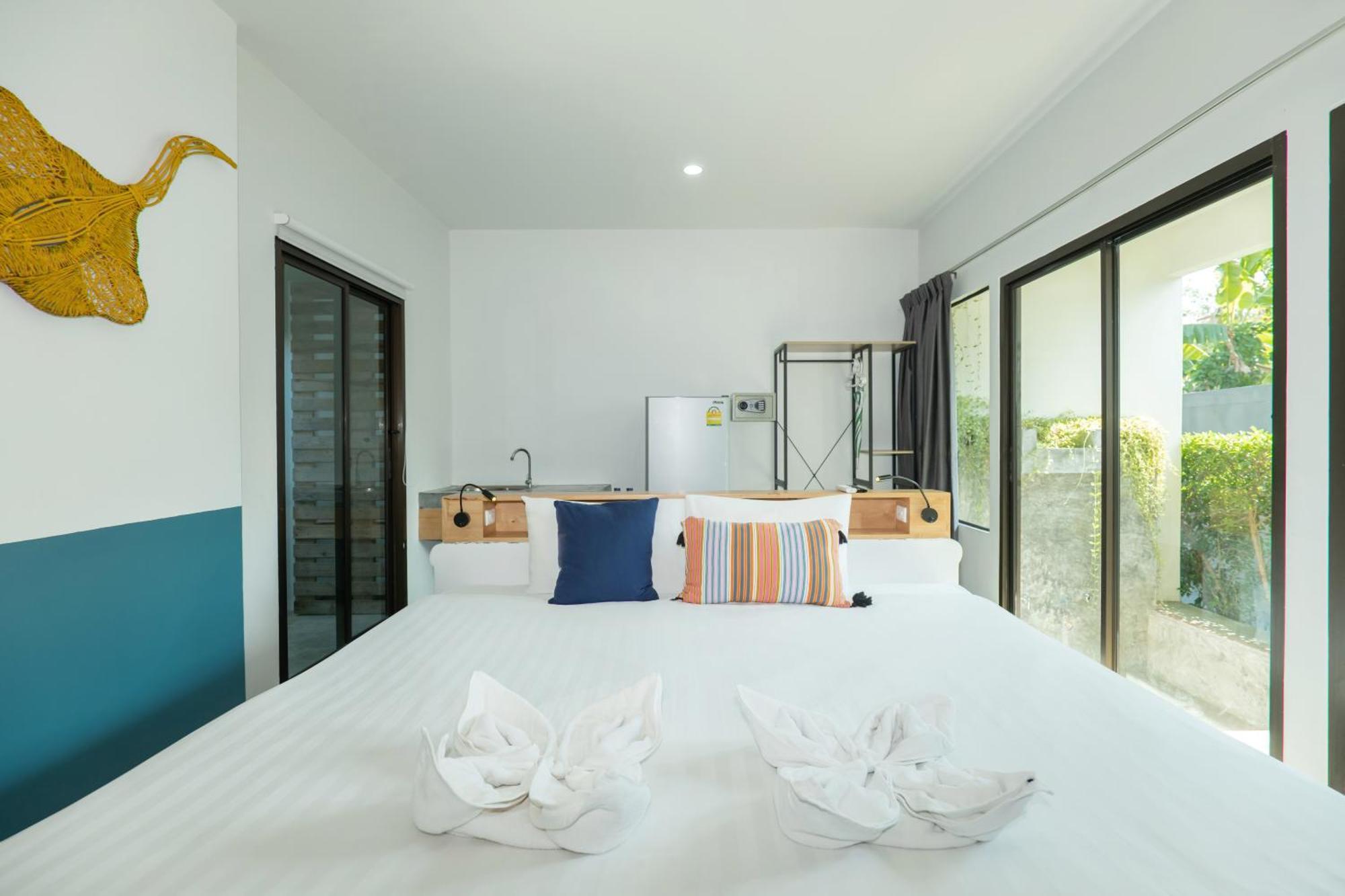 Kraam Silhouette Hotel And Cafe Phuket Chalong Exterior foto